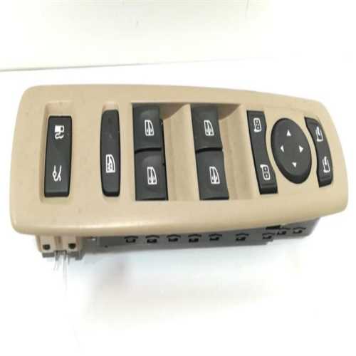 LATITUDE CAM AÇMA DÜĞMESİ ÖN SOL